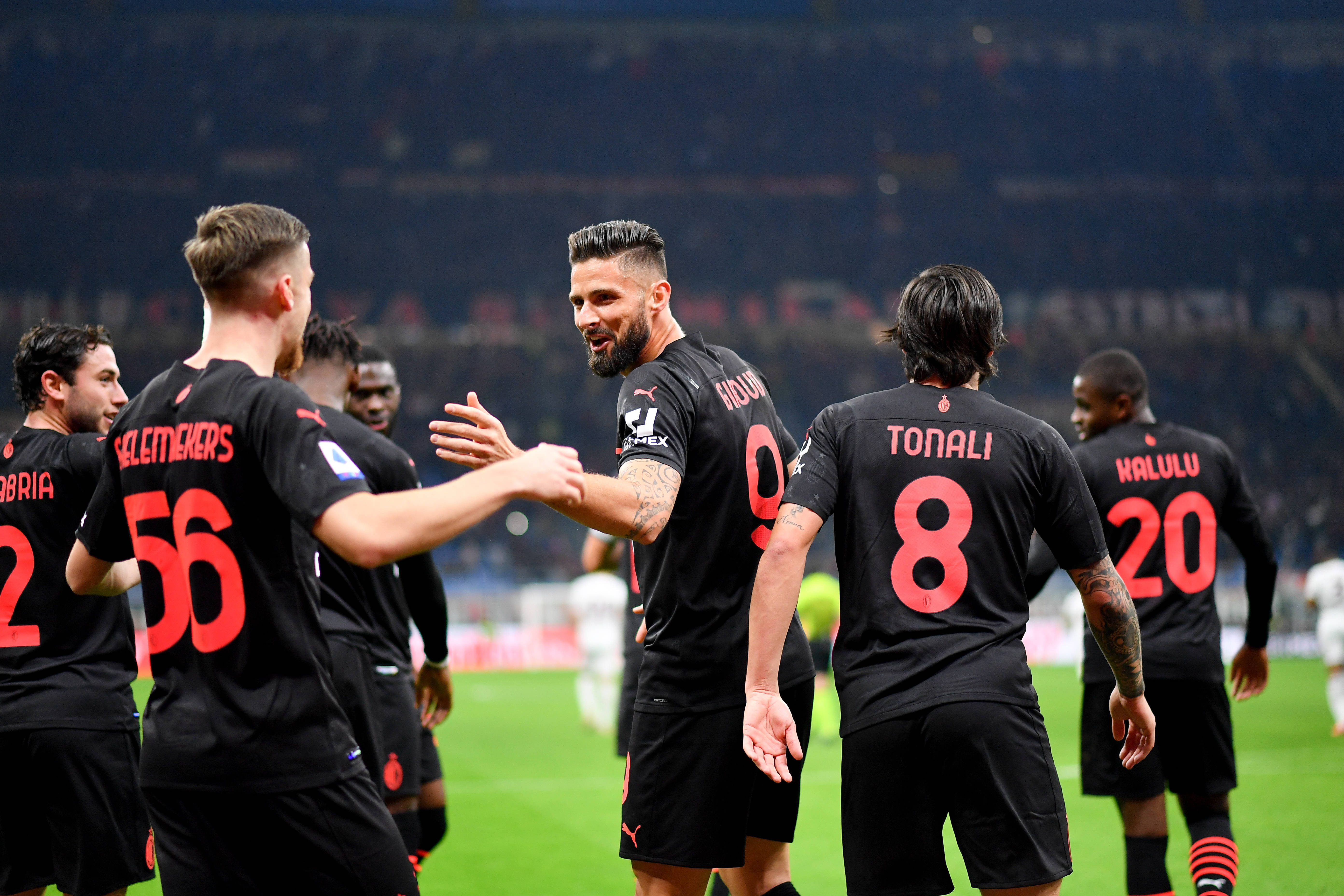 RNM退钱！印度球迷：梅西就亮相了10分钟，人都没看清，退钱！（印度球迷不满：梅西仅亮相10分钟，根本没看清，要求退款）