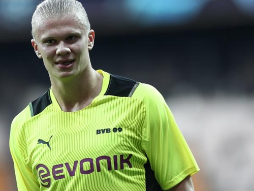 足球中超高层会议召开，讨论联赛未来（中超高层召开会议，研议联赛未来走向）