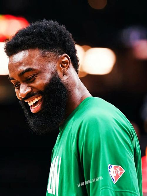 跟队：卡马文加将提前返回皇马，不过他的伤势并不严重（随队消息：卡马文加提前回归皇马，伤情无大碍）