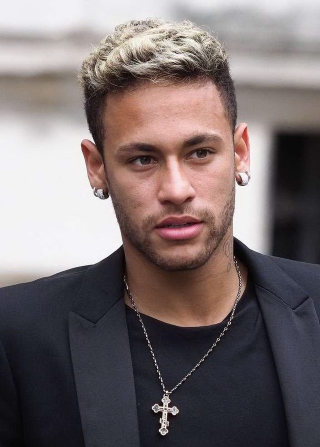 孔蒂：卡拉巴赫是这赛季的欧冠黑马；卢卡库还没做好复出准备（孔蒂称卡拉巴赫或成本季欧冠黑马，卢卡库复出尚未就绪）