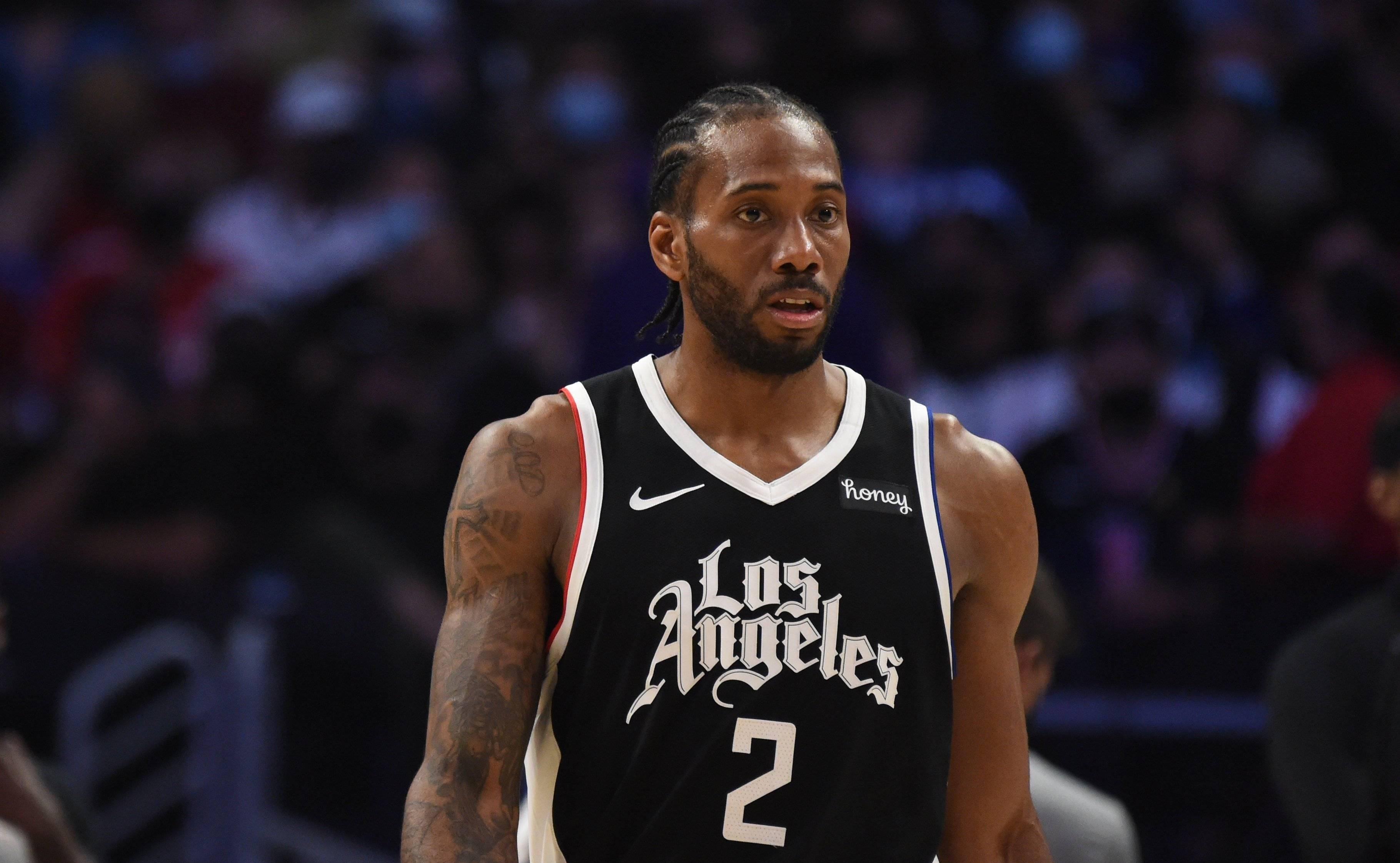 每体：巴萨仍在关注凯恩，等待他和拜仁的最终动向（每体：巴萨继续关注凯恩，静候他与拜仁的最终抉择）