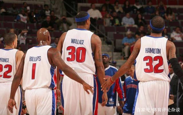 火力全开！雷霆替补命中15记三分狂轰63分（替补群爆发！雷霆15记三分轰下63分）