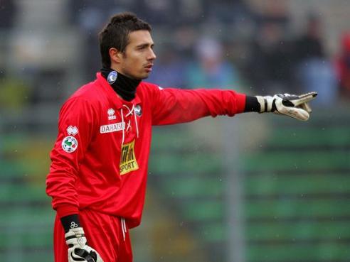 罗班-里塞：本赛季扑救成功率最高的法国门将&未来法国国门（罗班-里塞：本季法国门将扑救成功率第一，未来法国队国门）