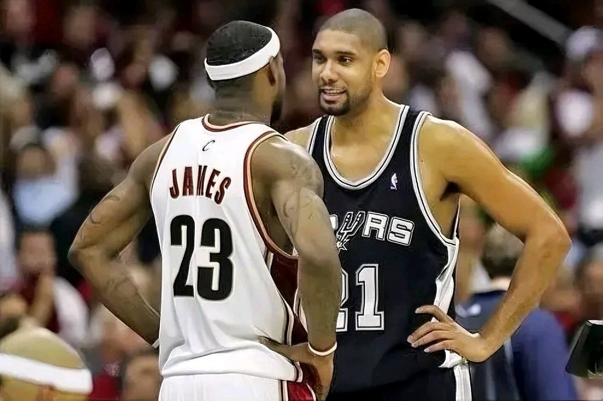 欧冠积分榜分析：小组晋级形势紧张,（欧冠积分解读：小组出线悬念丛生）