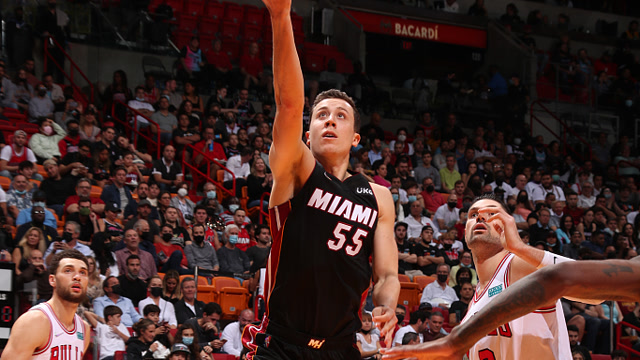 可圈可点！弗拉格13分7篮板11助攻，生涯助攻首次上双（表现亮眼！弗拉格13分7篮板11助攻，职业生涯首次送出两位数助攻）