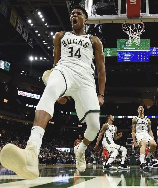 自执教阿森纳欧冠首秀以来，阿尔特塔欧冠拿分所有主帅第一（自阿森纳欧冠首秀以来，阿尔特塔欧冠积分居诸主帅之首）