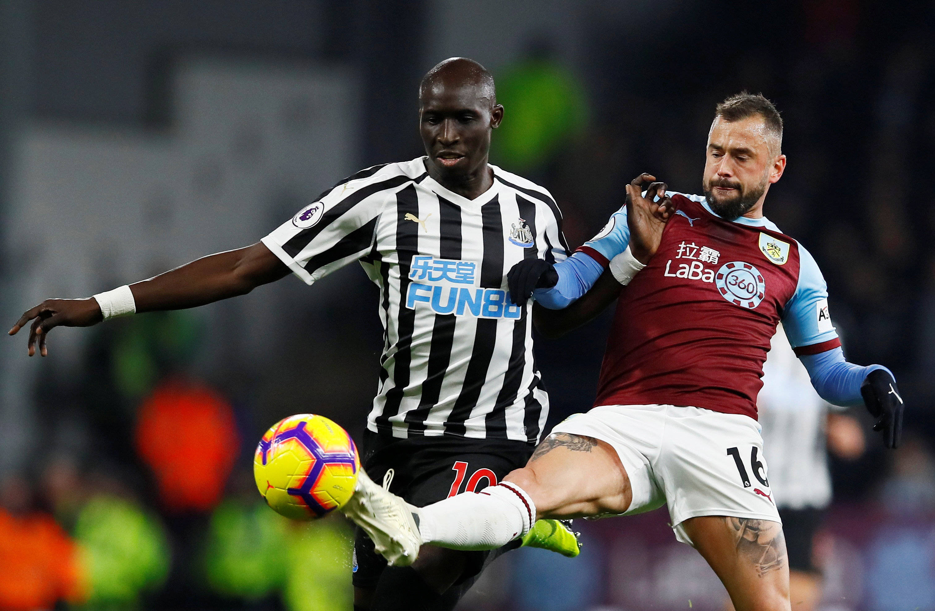 记者：阿森纳将在1月联系尤文图斯，探讨引进伊尔迪兹可能性（阿森纳计划1月与尤文沟通，商议引进伊尔迪兹的可行性）